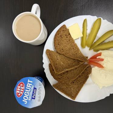 23.10.2025 r. śniadanie dieta z ogr. łatwoprzyswajalnych węglowodanów