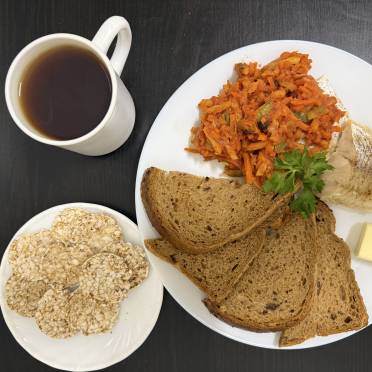 10.10.2025 r. kolacja dieta z ogr. łatwoprzyswajalnych węglowodanów