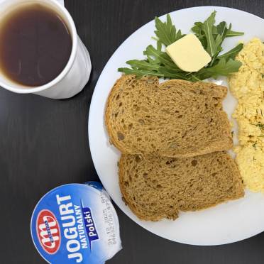 15.12.2025 r. kolacja dieta z ogr. łatwoprzyswajalnych węglowodanów