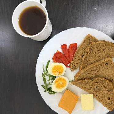 8.12.2025 r. śniadanie dieta z ogr. łatwoprzyswajalnych węglowodanów